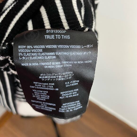 Volcom Black Striped Dayze Dayz Low Back Jersey Dress Sz 14W Plus - Picture 10 of 13